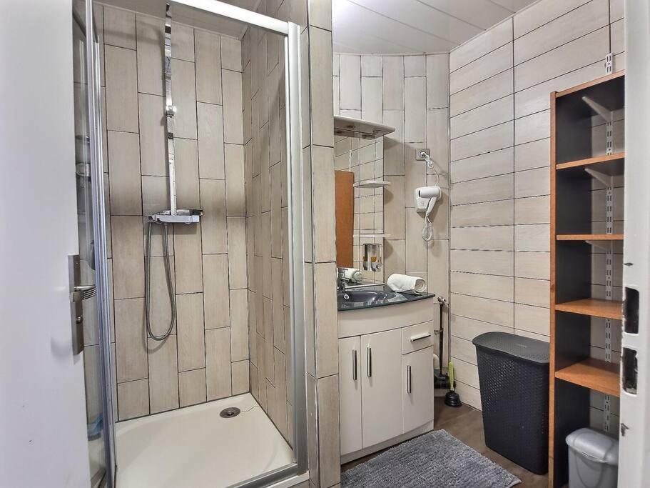 Le Cosy Wiener *Paris*Gare A 300 M*Disneyland* Champs-Sur-Marne Luaran gambar
